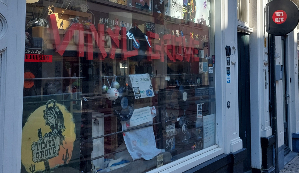 6x platenzaken in Popstad Den Haag!